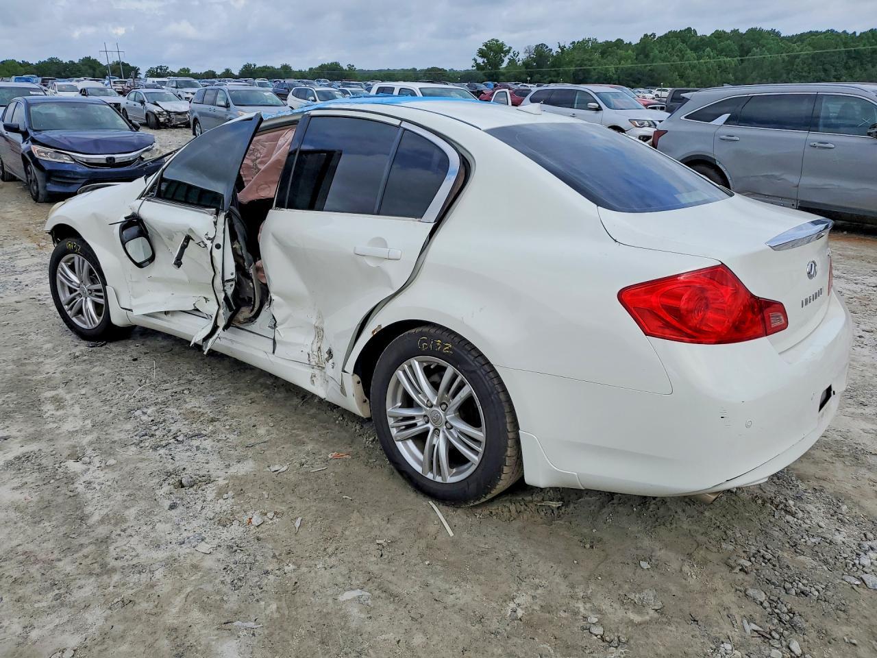 2011 Infiniti G37 Sedan X - Фото 2