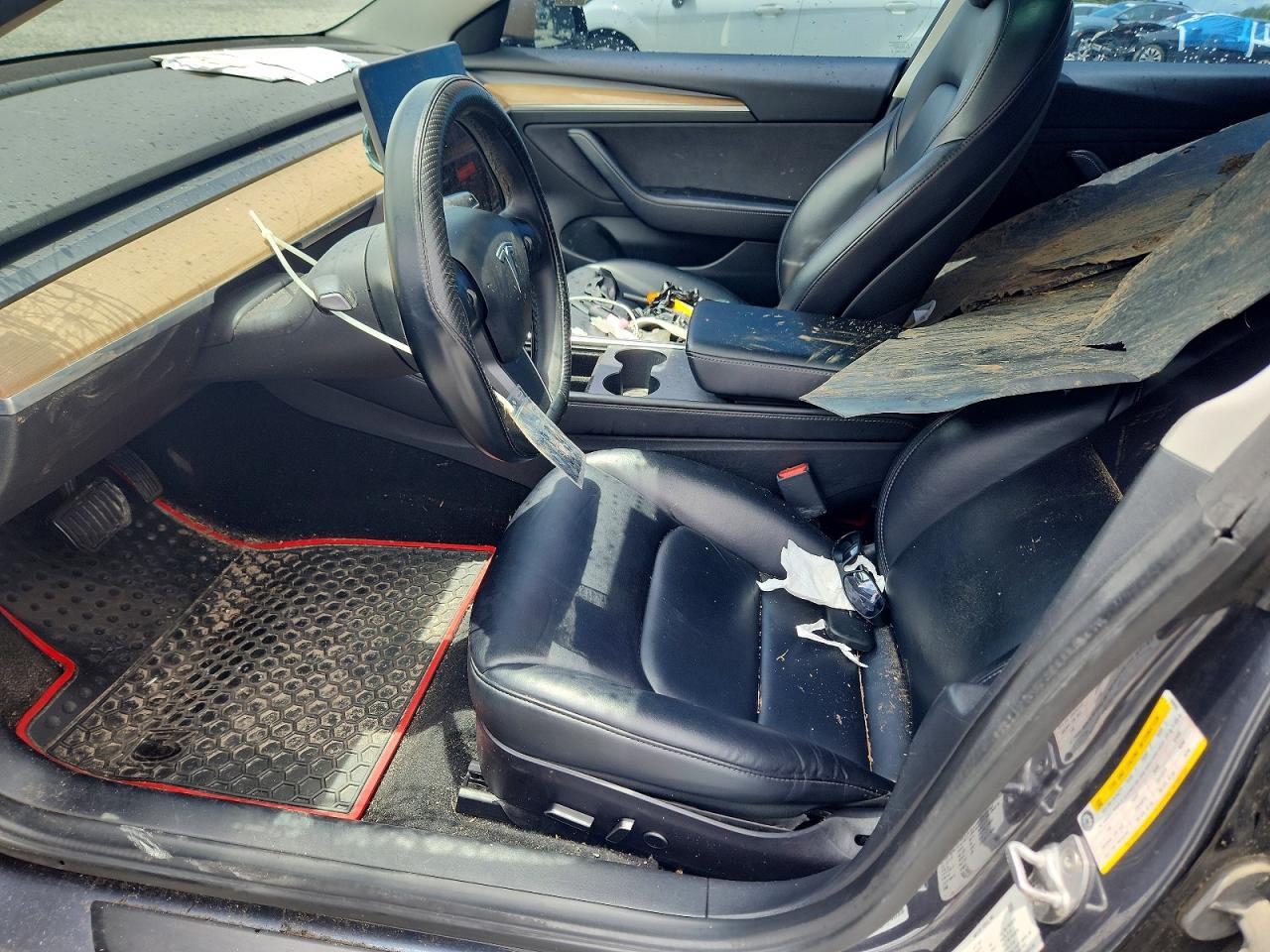 2022 Tesla Model 3 - Фото 7