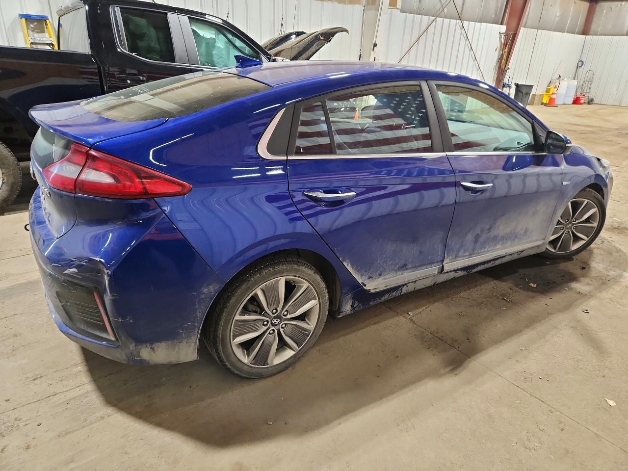 2019 Hyundai Ioniq Limited - Image 3