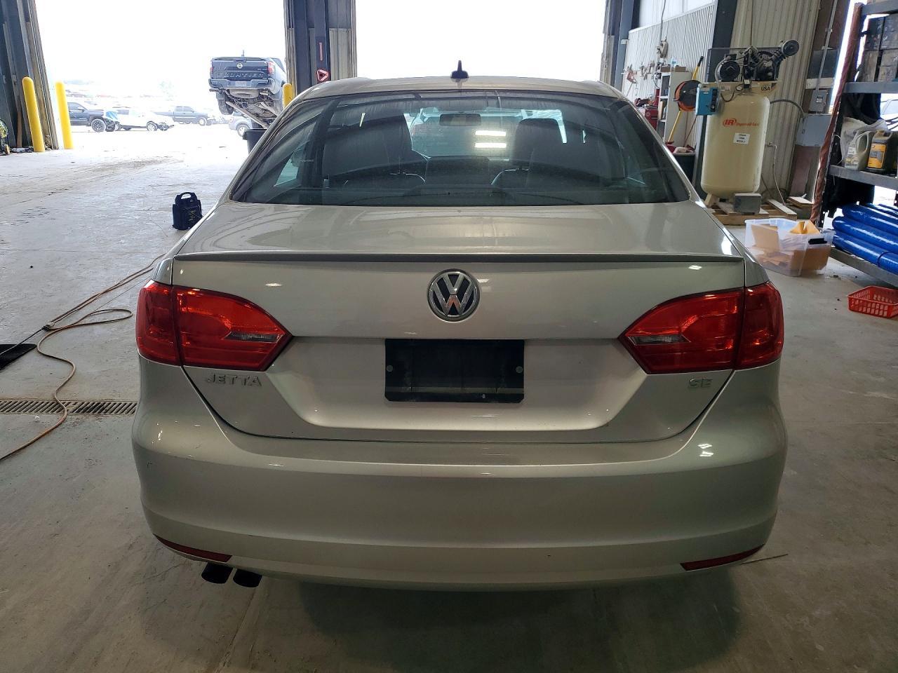 2014 Volkswagen Jetta Se - Image 6