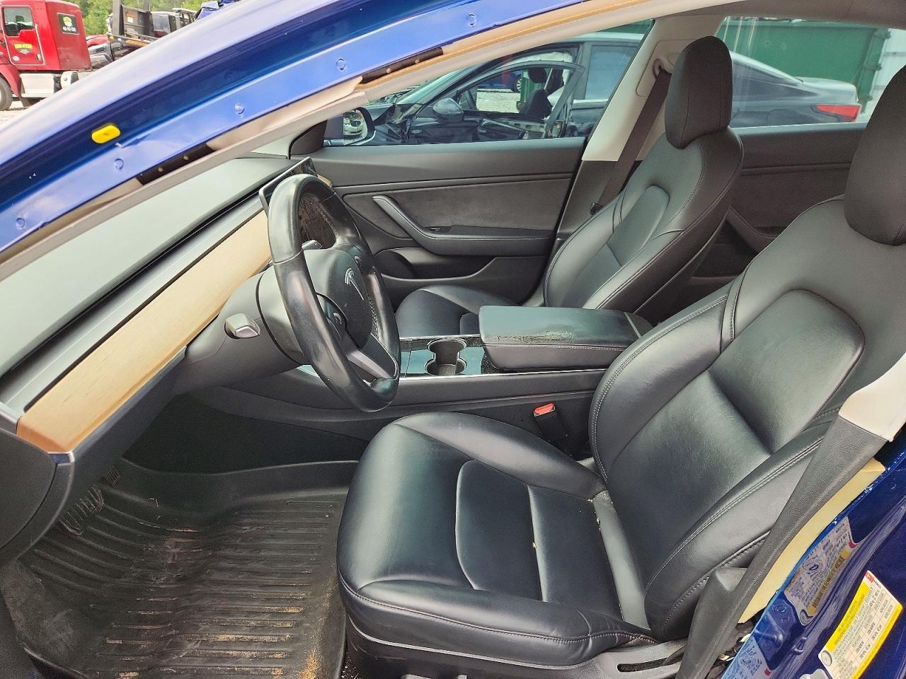 2018 Tesla Model 3 - Фото 7