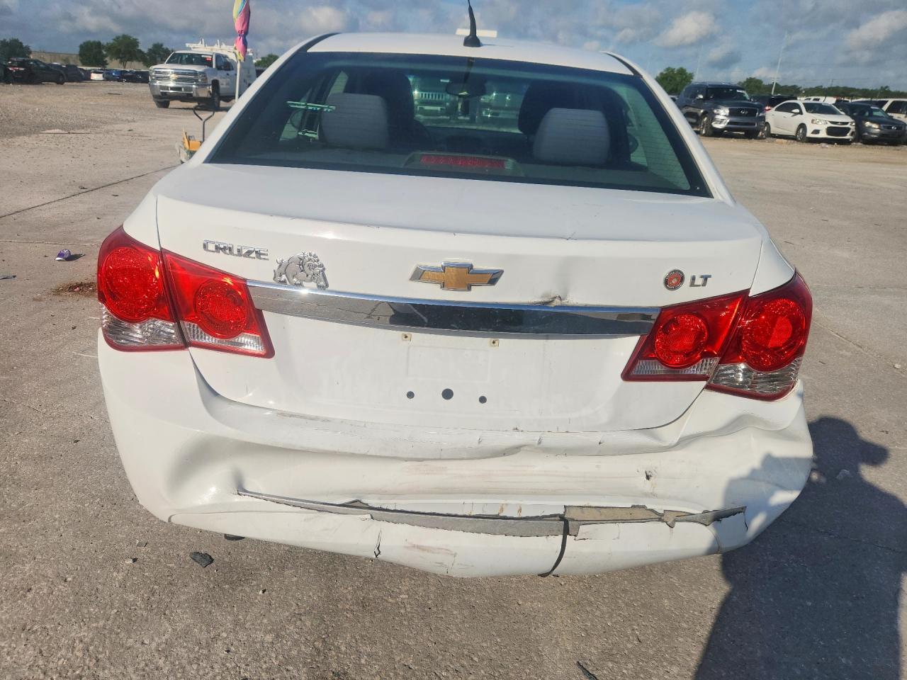 2013 Chevrolet Cruze Lt - Image 6
