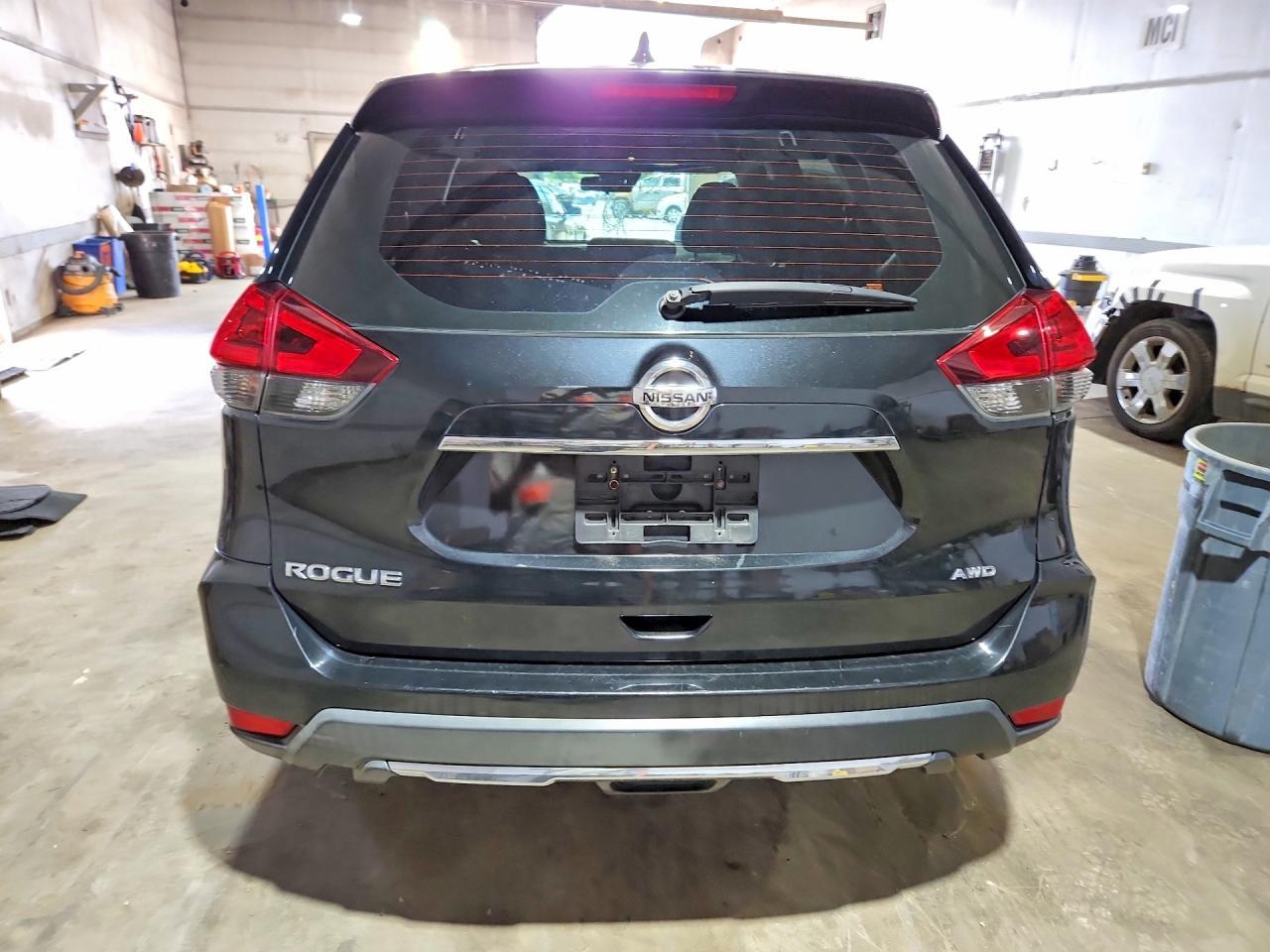 2019 Nissan Rogue S - Фото 6