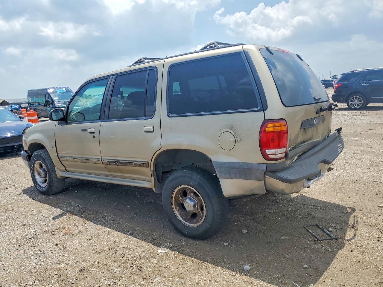 1999 Ford Explorer - Фото 2