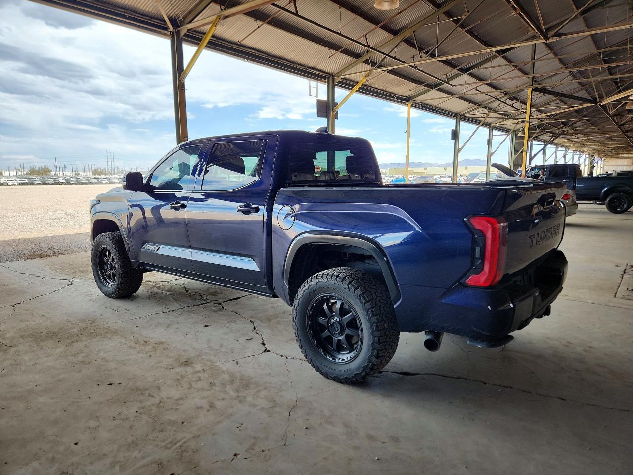 2024 Toyota Tundra Platinum - Фото 2