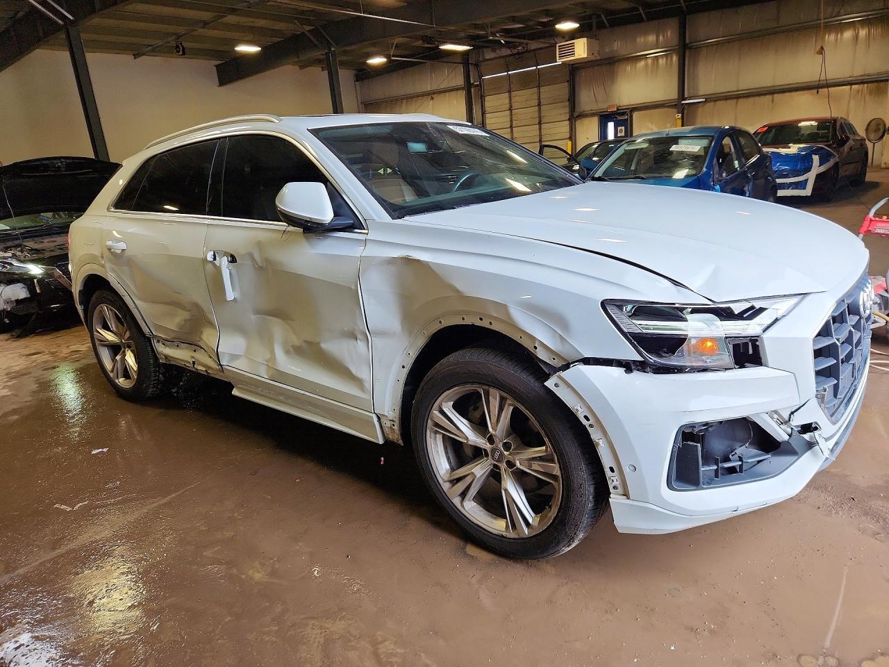 2019 Audi Q8 Premium Plus - Фото 4