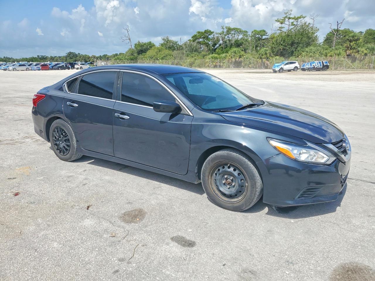 2018 Nissan Altima 2.5 S - Фото 4