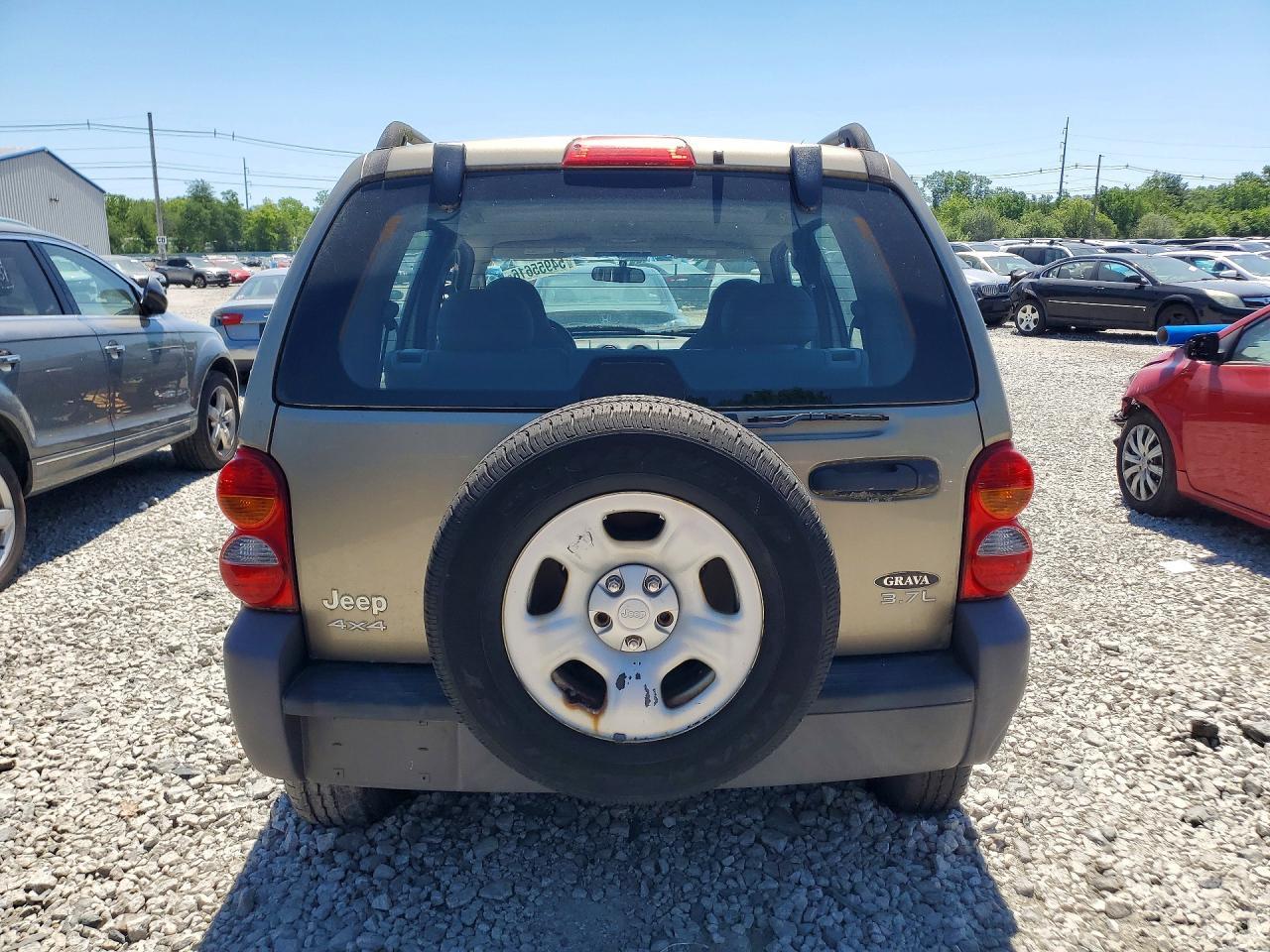 2004 Jeep Liberty Sport - Фото 6