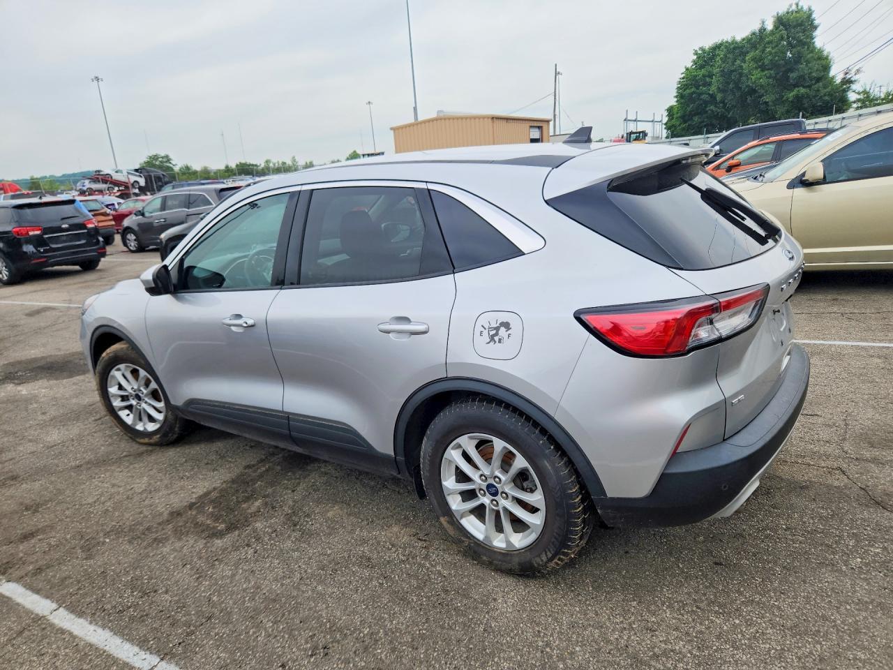 2020 Ford Escape Se - Фото 2