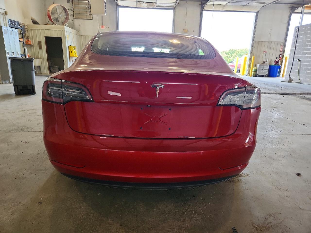 2018 Tesla 3 - Фото 6