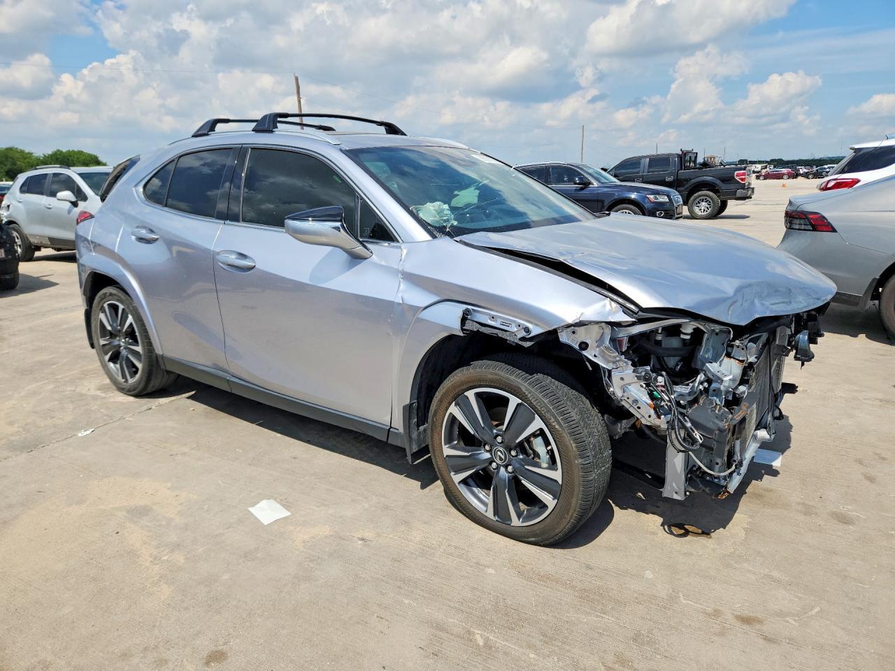 2024 Lexus Ux 250H Premium - Image 4