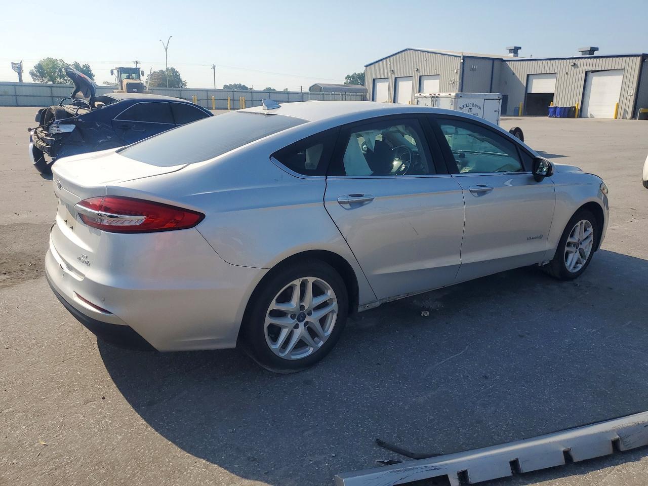 2019 Ford Fusion Se - Фото 3