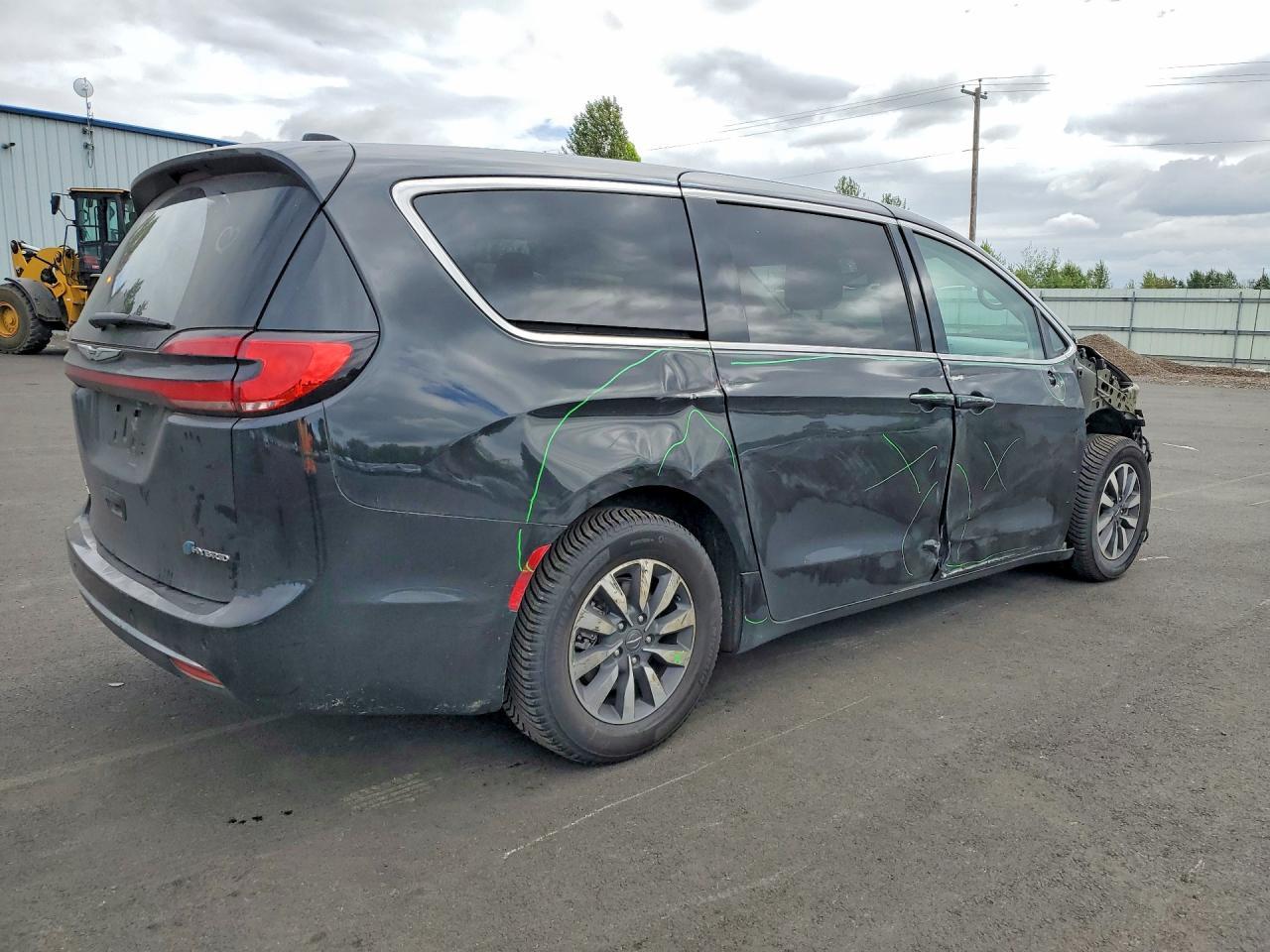 2024 Chrysler Pacifica Hybrid Select - Фото 3