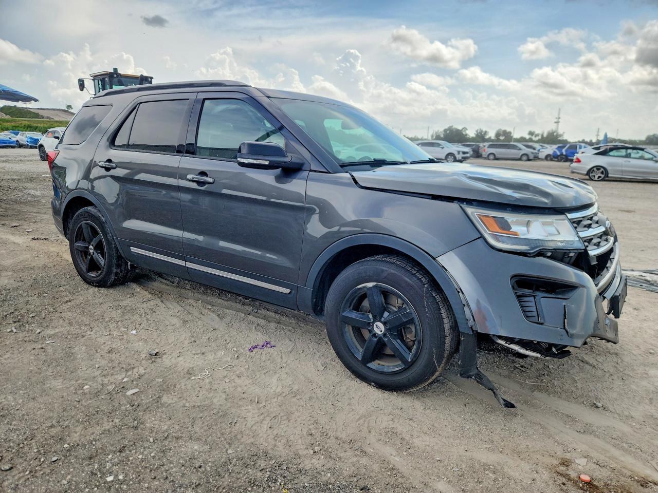 2018 Ford Explorer Xlt - Image 4