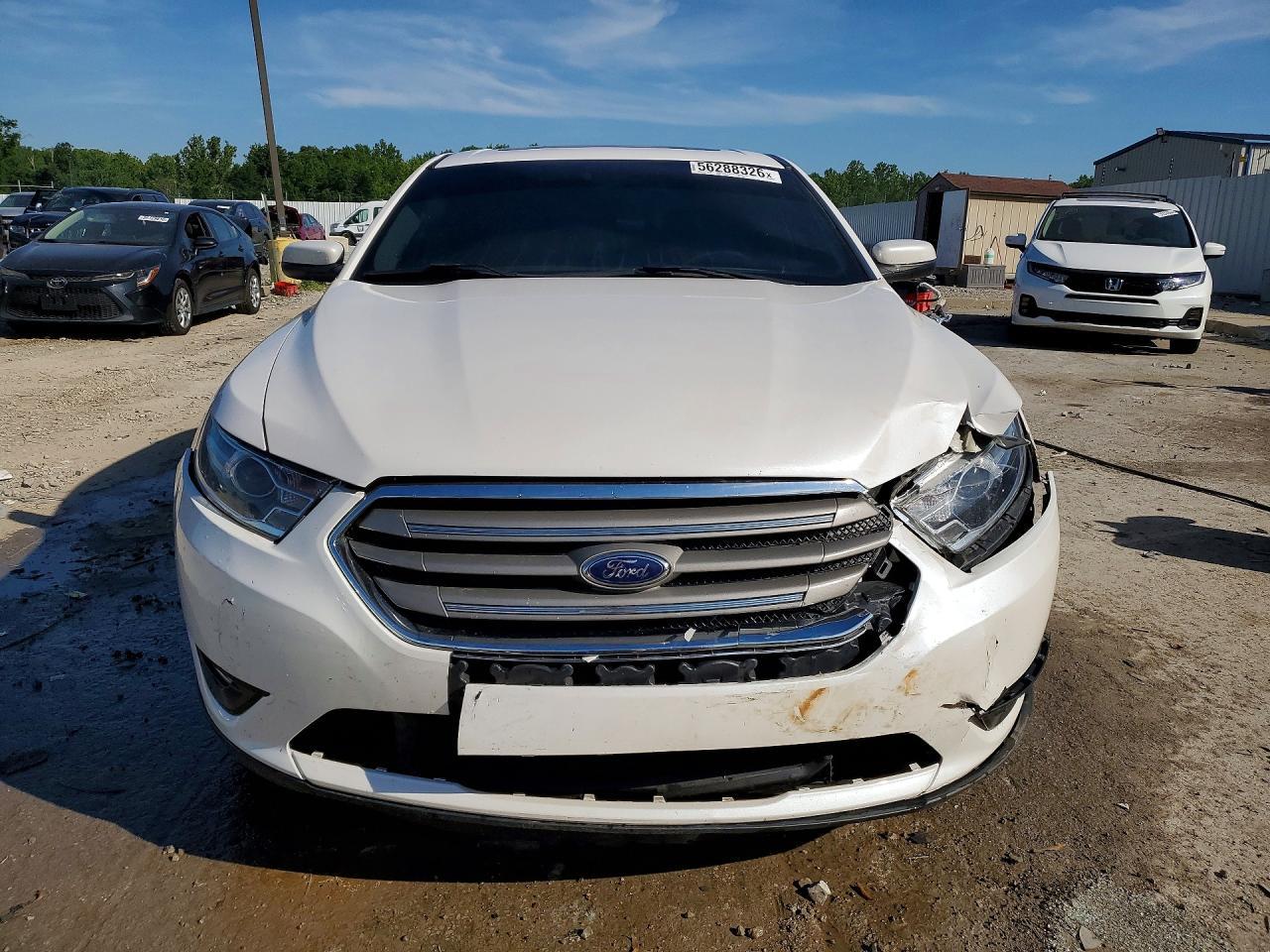 2019 Ford Taurus Sel - Фото 5