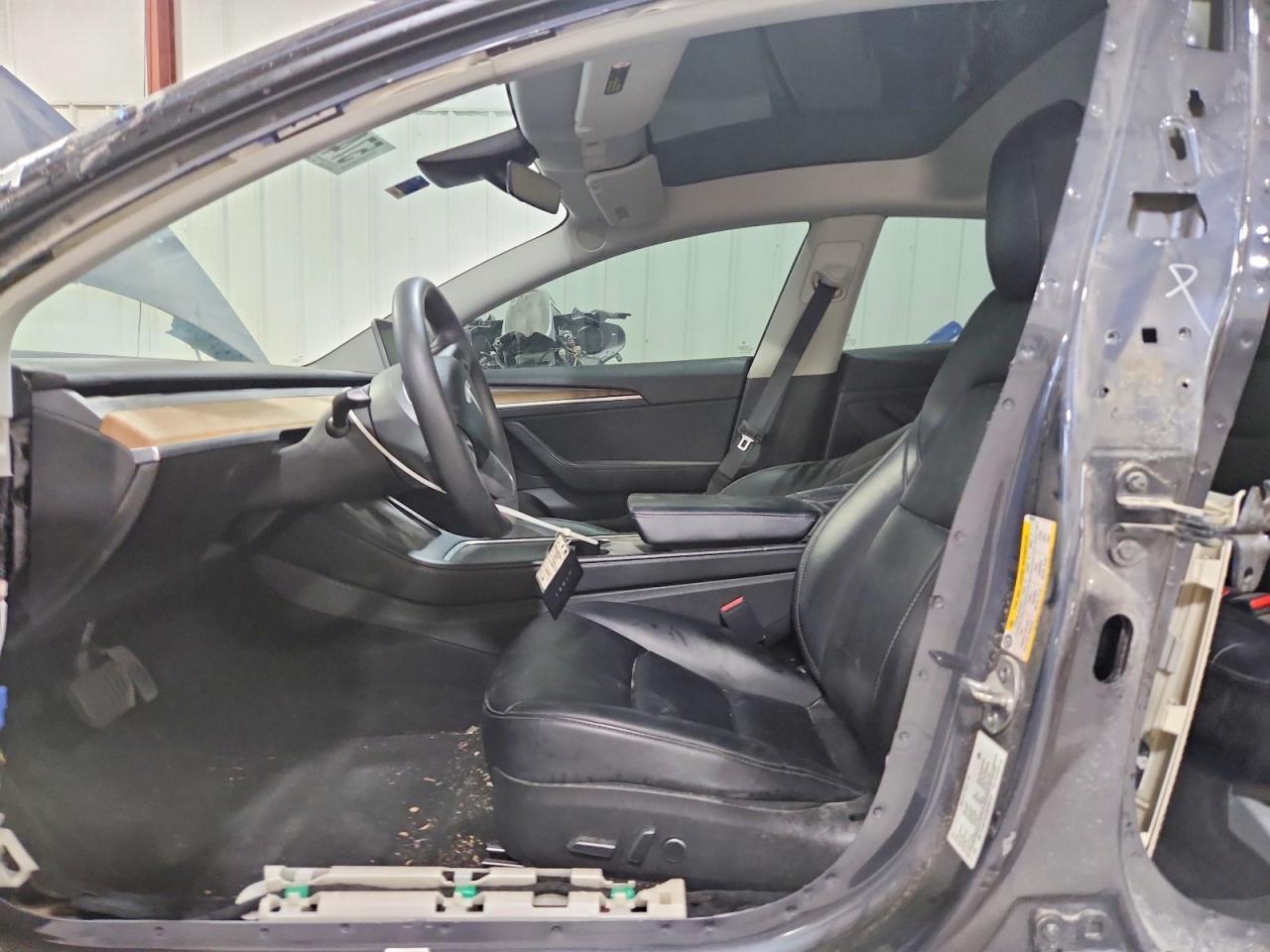 2021 Tesla Model 3 - Фото 7