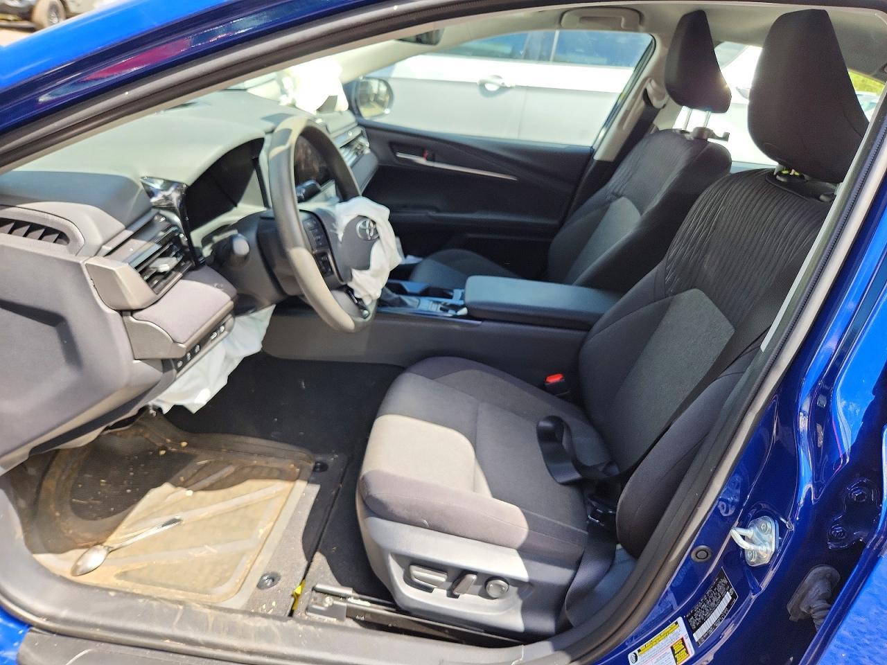 2025 Toyota Camry Le - Image 7
