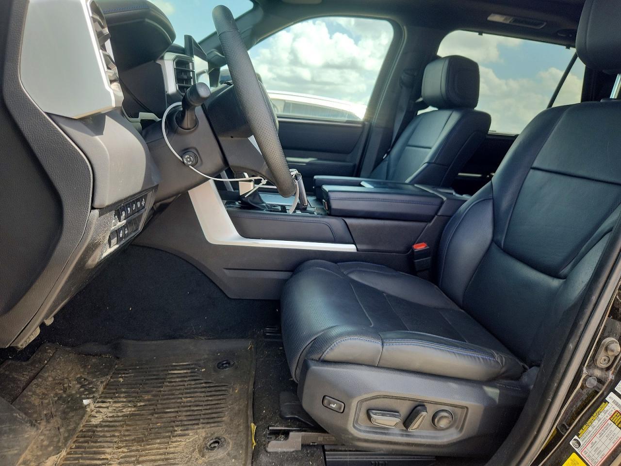 2024 Toyota Seqouia - Фото 7