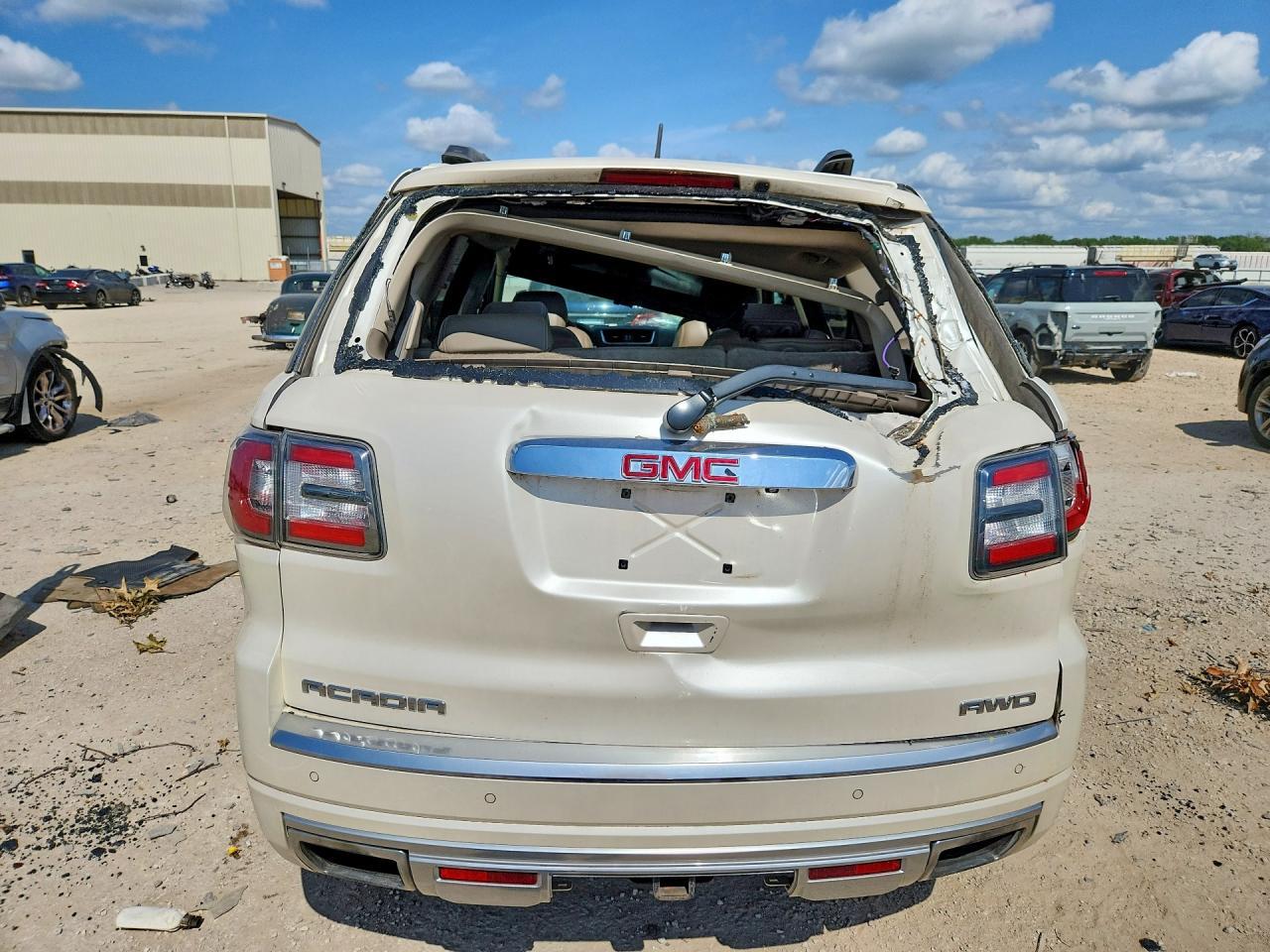 2013 GMC Acadia Denali - Фото 6