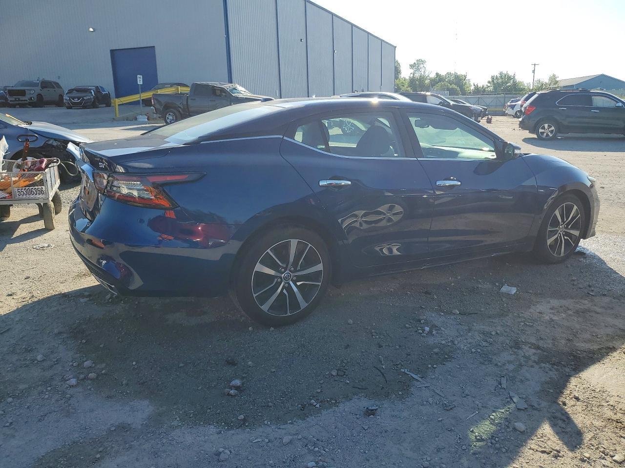 2022 Nissan Maxima Sv - Image 3