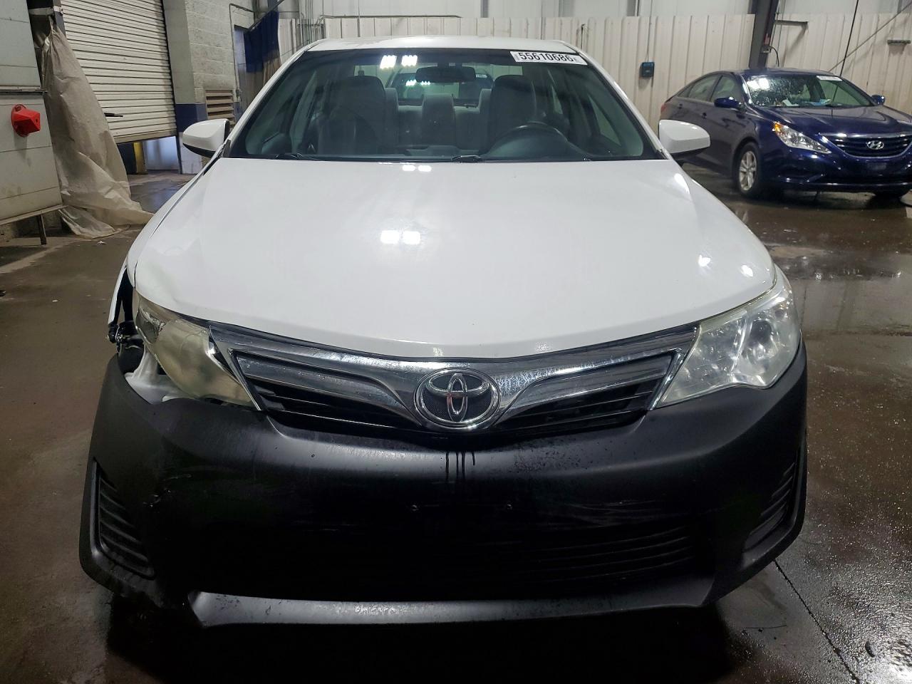 2014 Toyota Camry Le - Image 5