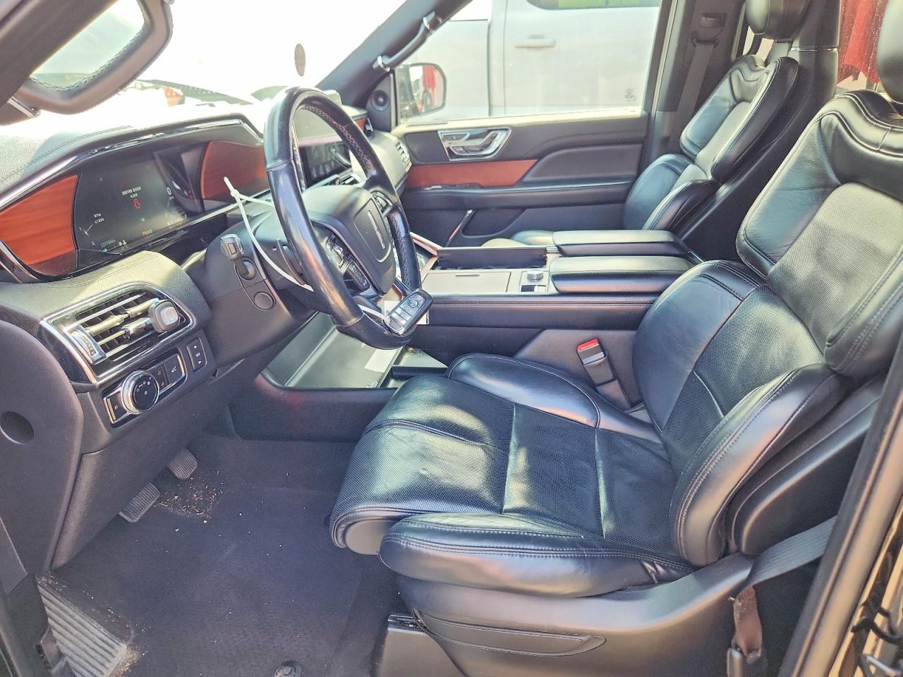 2020 Lincoln Navigator Reserve - Image 7