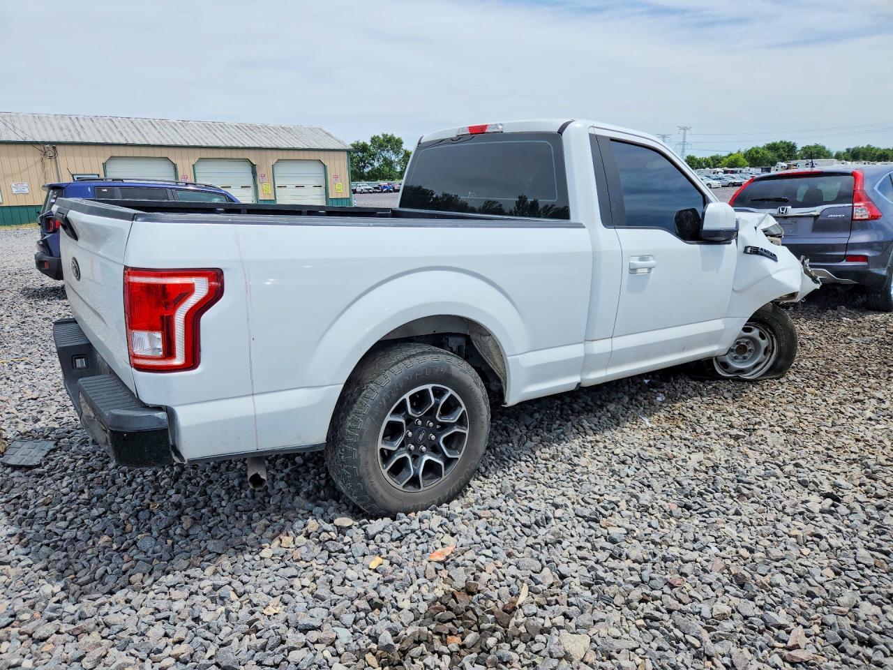 2017 Ford F150 - Фото 3
