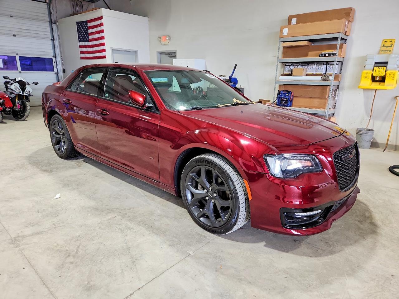 2021 Chrysler 300 S - Фото 4