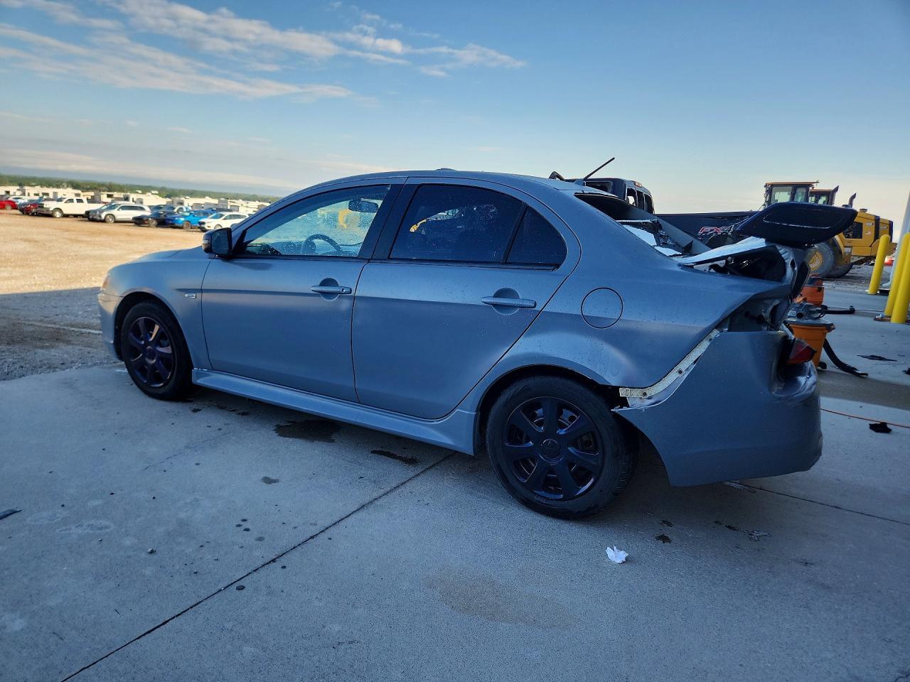 2015 Mitsubishi Lancer Es - Фото 2