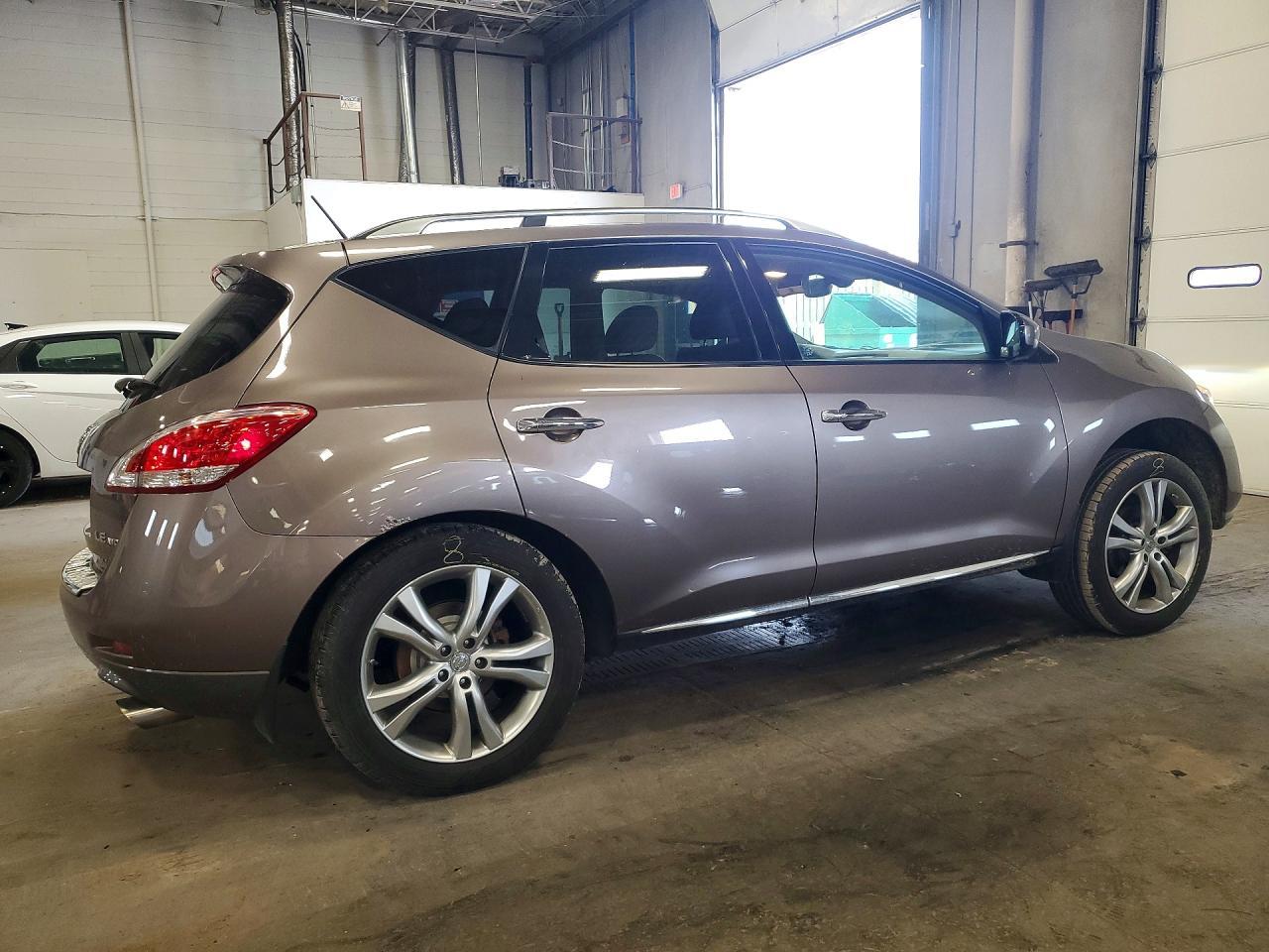 2011 Nissan Murano S - Image 3