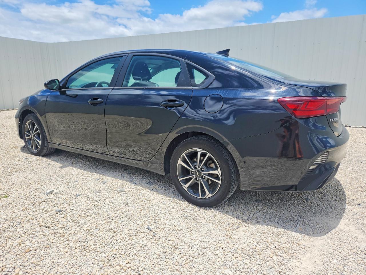2024 Kia Forte Lxs - Image 2