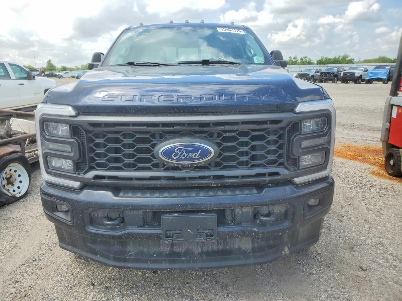 2024 Ford F250 Super Duty - Фото 5