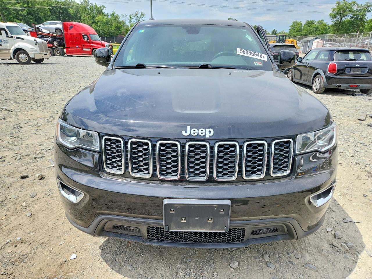 2020 Jeep Grand Cherokee Laredo - Image 5