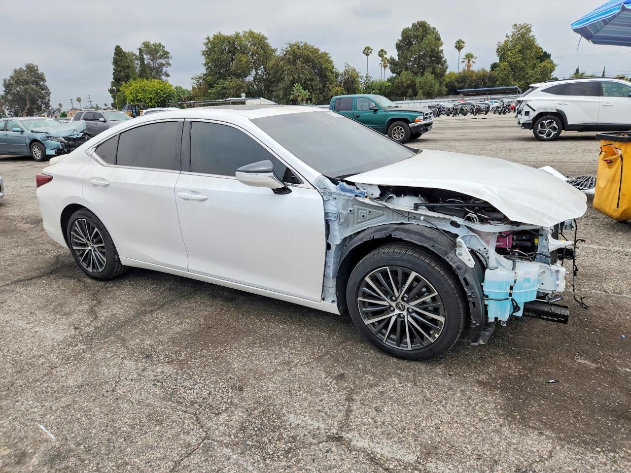 2025 Lexus Es 300H Base - Фото 4