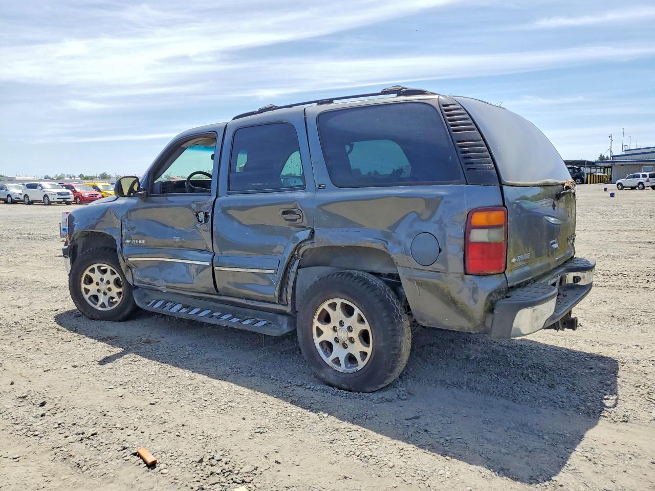 2006 Chevrolet Tahoe - Image 2