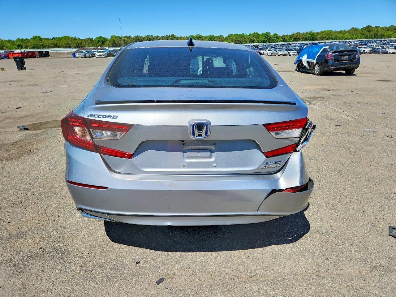 2022 Honda Accord Hybrid Sport - Image 6