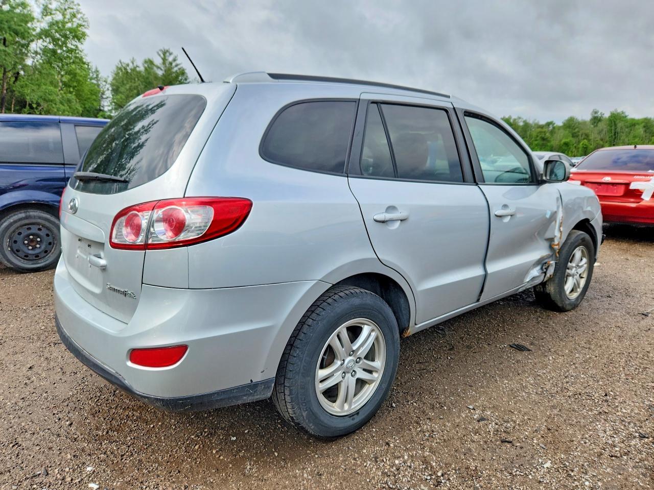 2010 Hyundai Santa Fe Gls - Image 3