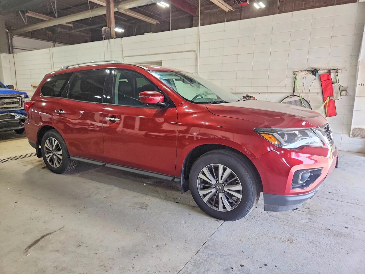 2017 Nissan Pathfinder Sl - Image 4