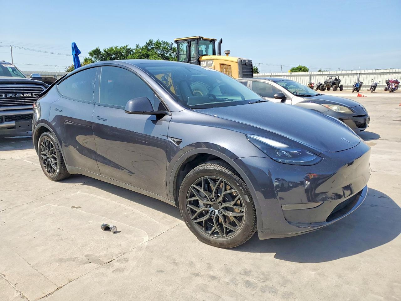 2024 Tesla Model Y - Фото 4