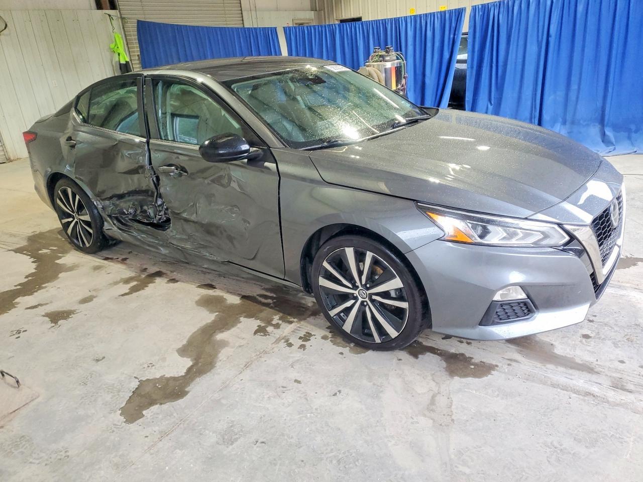 2021 Nissan Altima Sr - Image 4