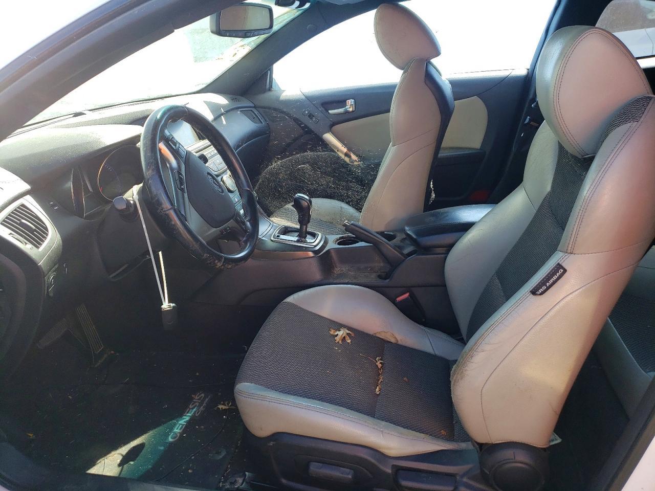 2014 Hyundai Genesis Coupe 2.0T Premium - Image 7