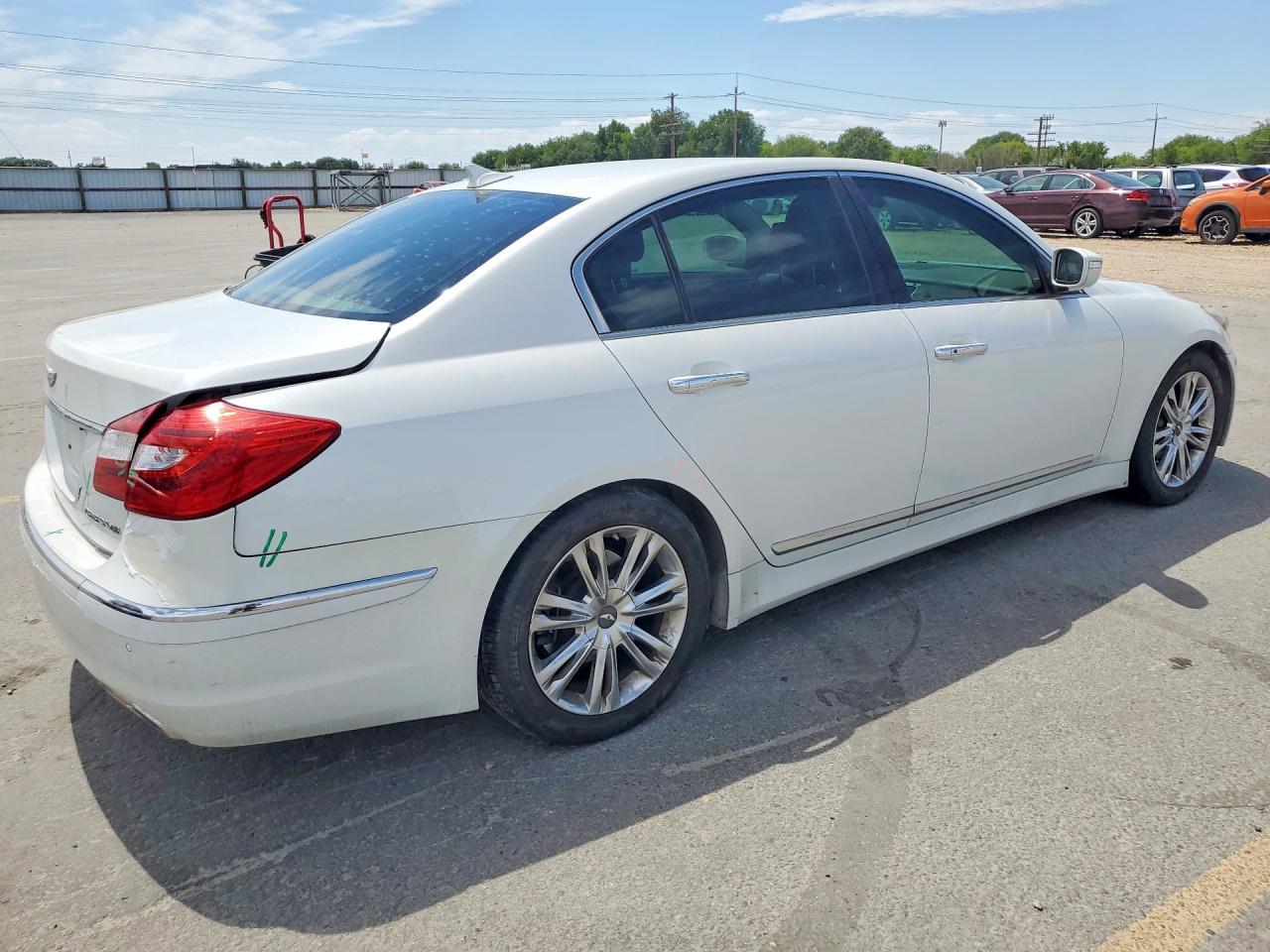 2012 Hyundai Genesis 4.6L V8 - Фото 3