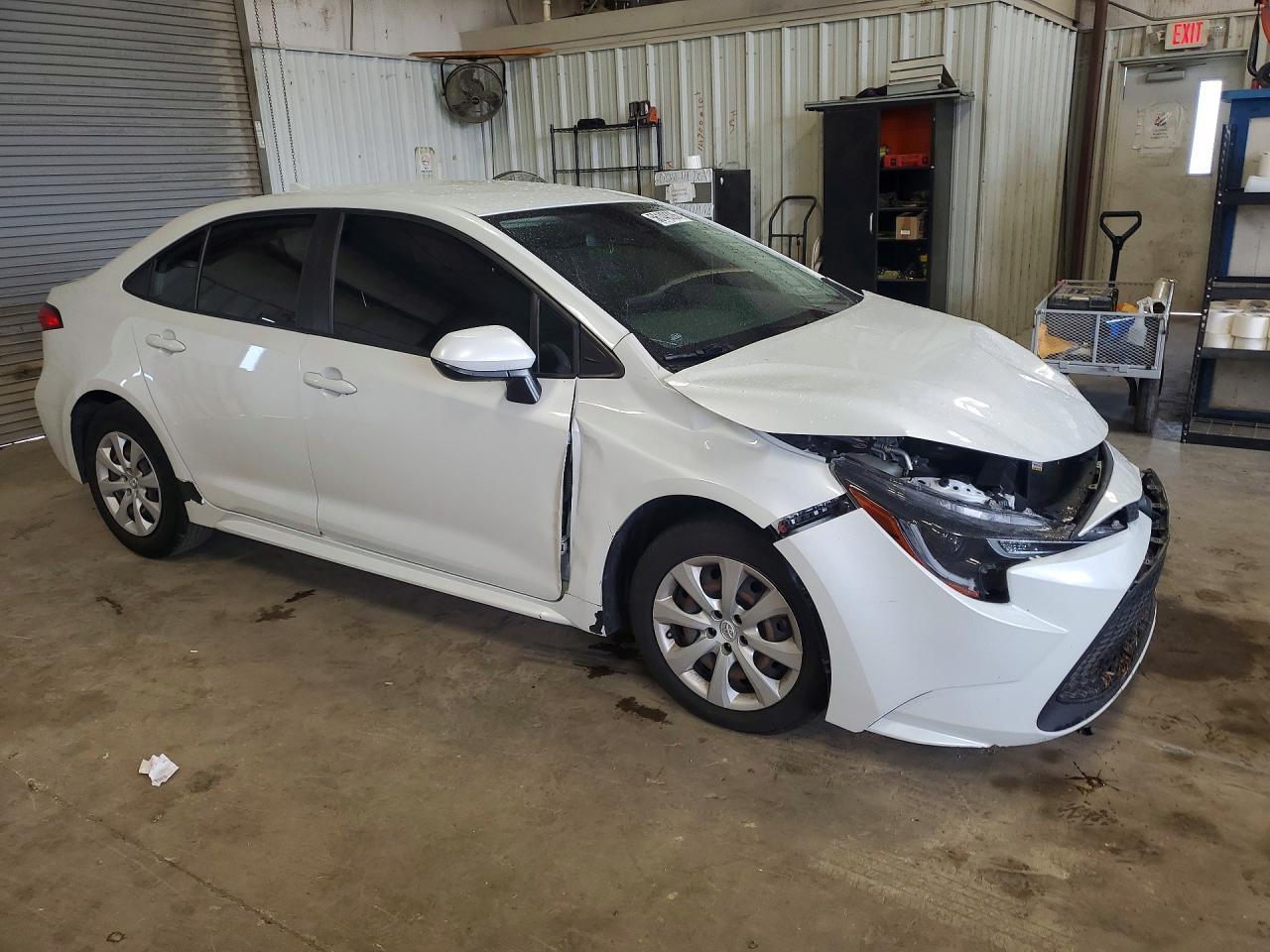 2022 Toyota Corolla Le - Фото 4