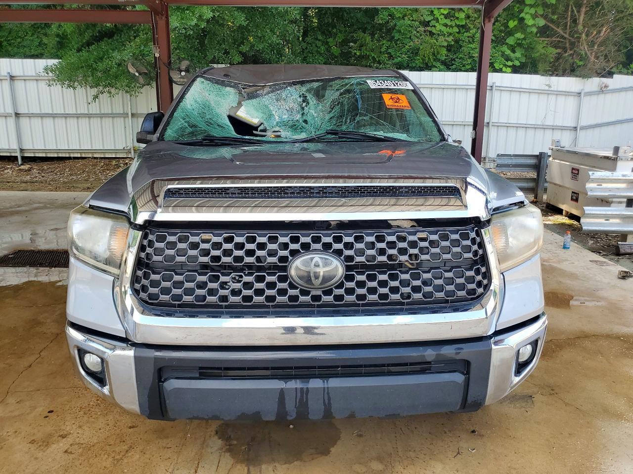 2018 Toyota Tundra Sr5 - Image 5