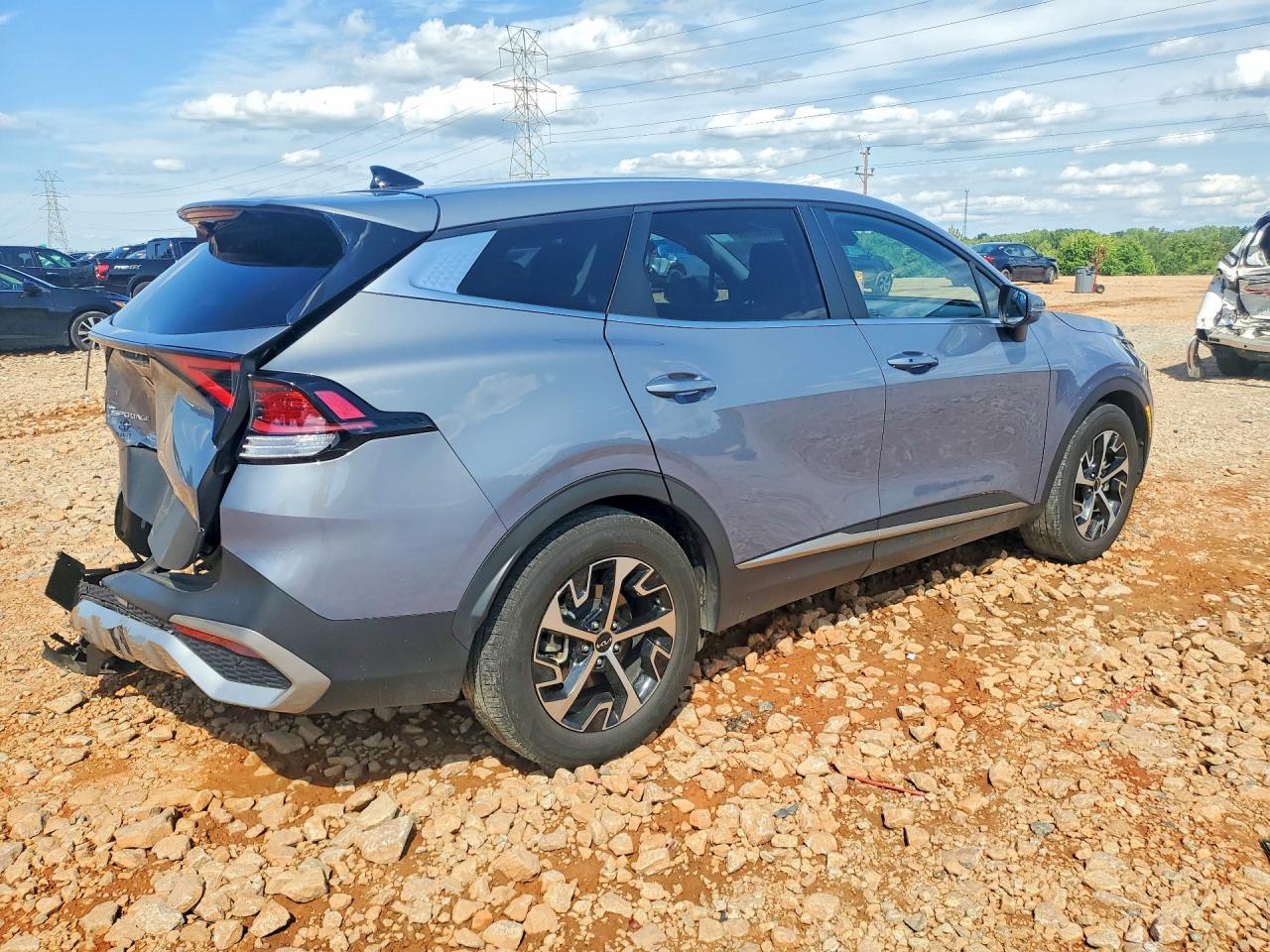 2024 Kia Sportage Ex - Image 3