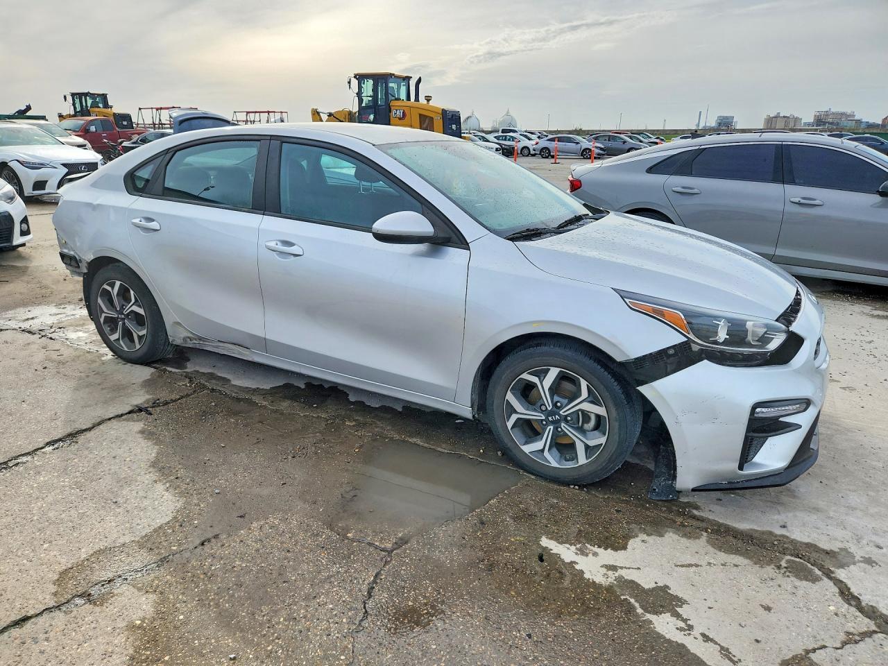 2021 Kia Forte Lxs - Image 4
