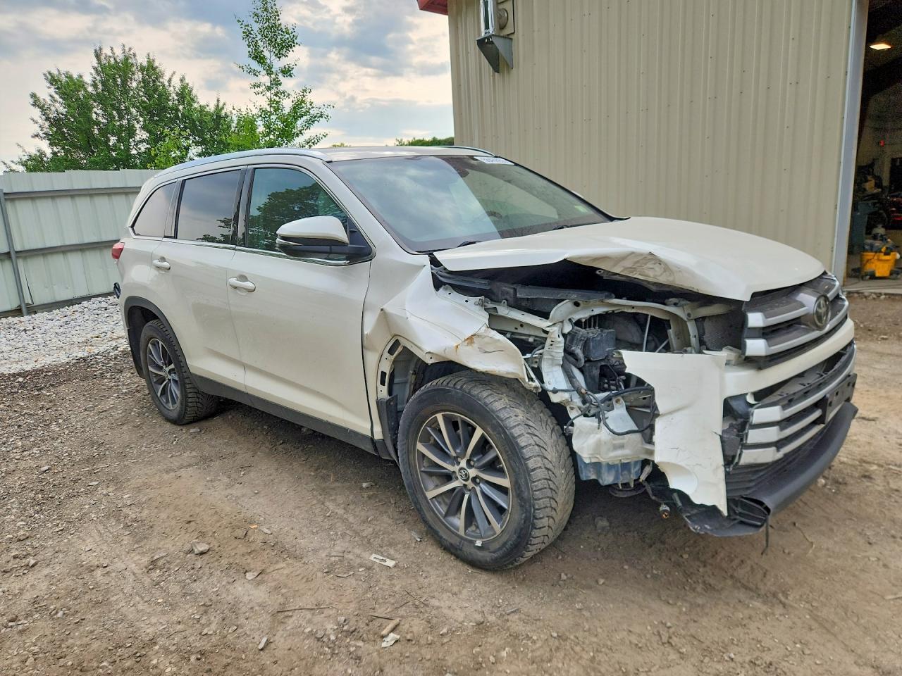 2019 Toyota Highlander Xle - Image 4