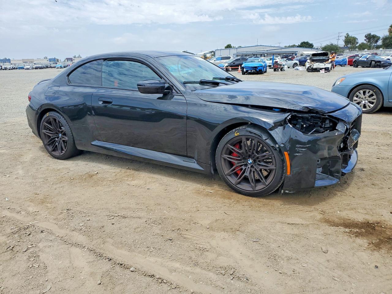 2025 BMW M2 - Фото 4