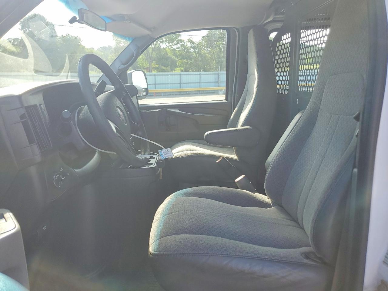 2014 GMC Savana G2500 - Image 7