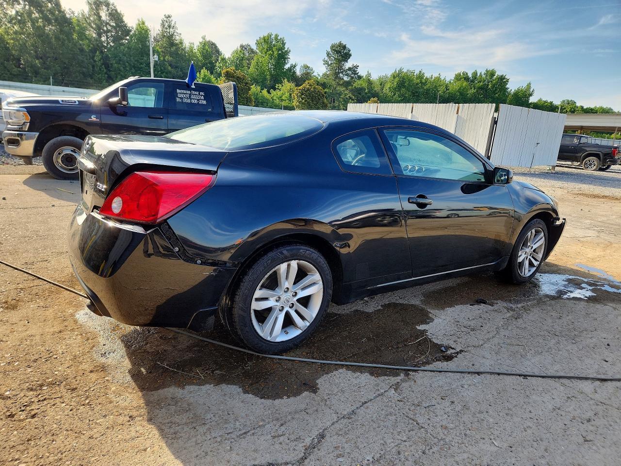 2013 Nissan Altima S - Фото 3